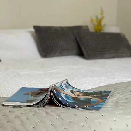 Miki, Okrug Gornji, Apartman