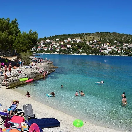 Miki, Okrug Gornji,